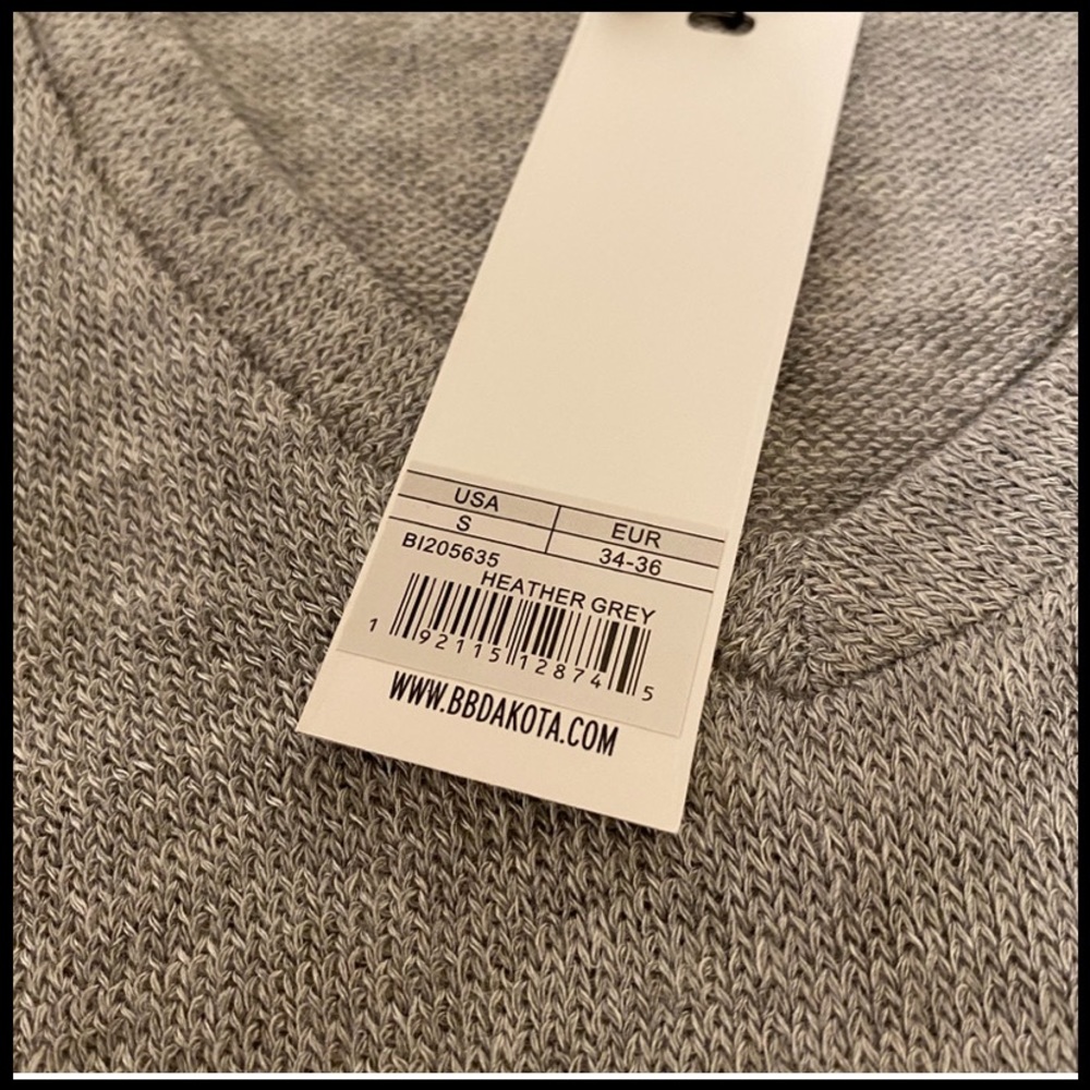 NWT BB DAKOTA NWT Grey Crop-Ruffled hem light weight thermal Knit Top S - Picture 6 of 9